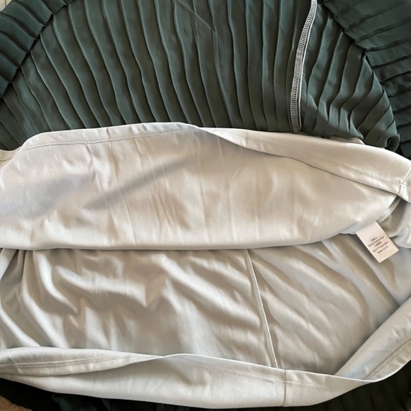 Lauren Conrad | NWT Runway Limited Edition Size 12 Mint Ombre Maxi Pleated Dress - Picture 4 of 8